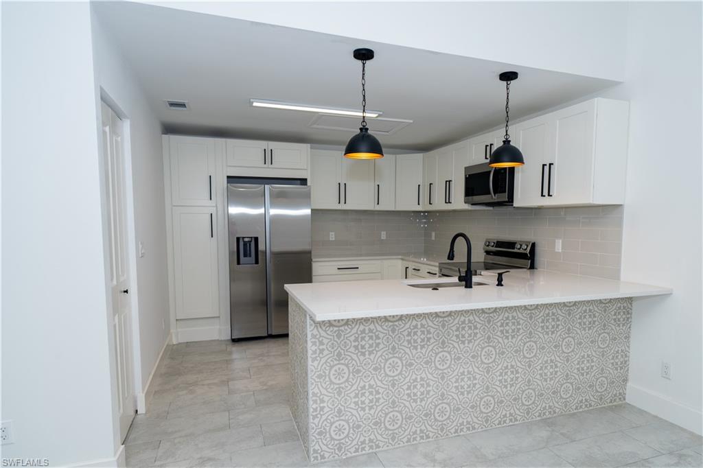 ROYAL WOODS - Residential Lease
