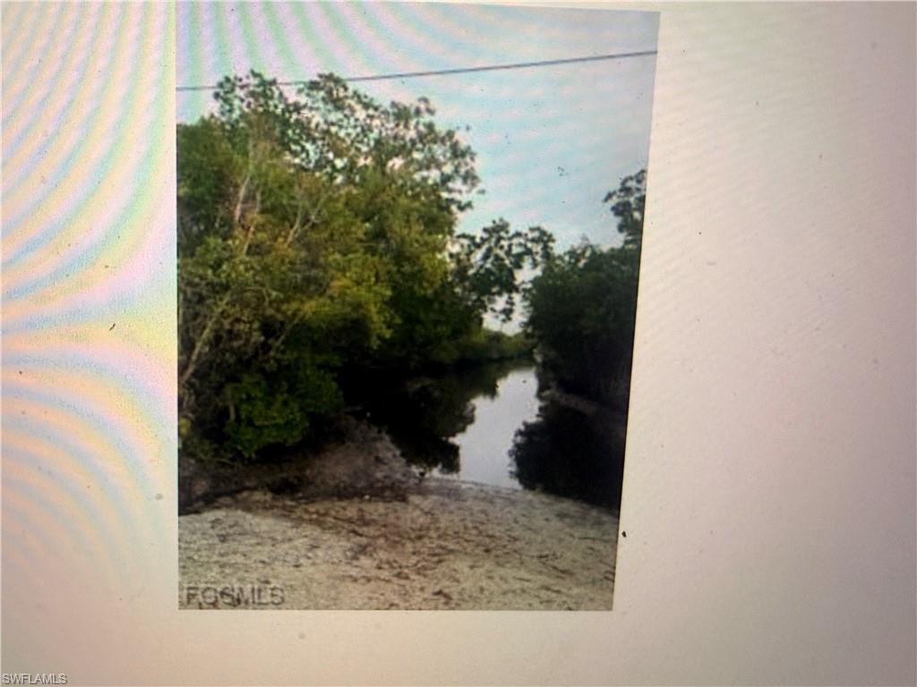 PINE ISLAND - Land