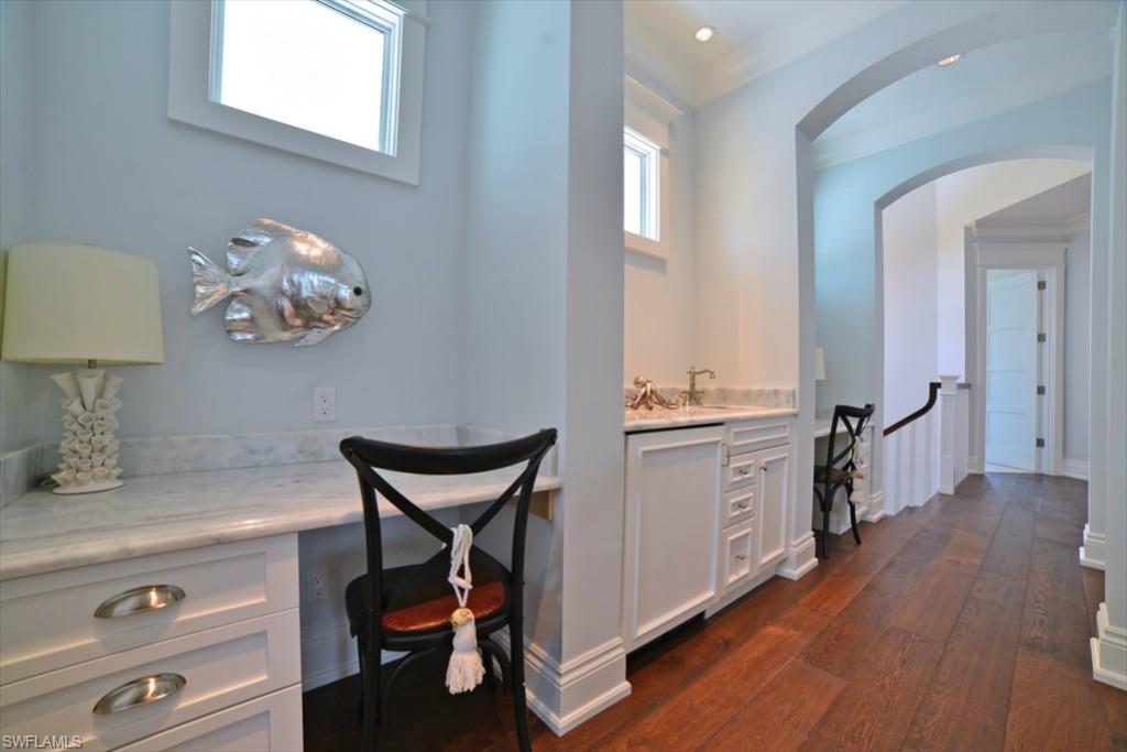 CAPE HICKORY - Residential