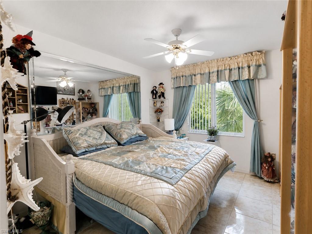 KEY ROYAL CONDOMINIUMS - Residential