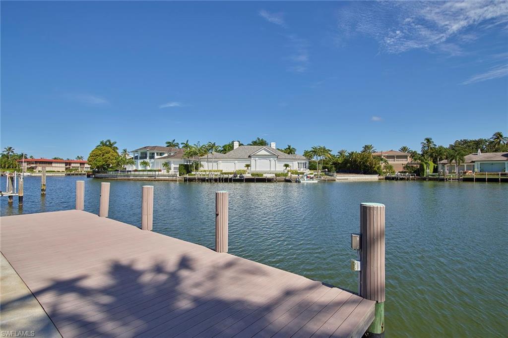 MOORINGS - Residential
