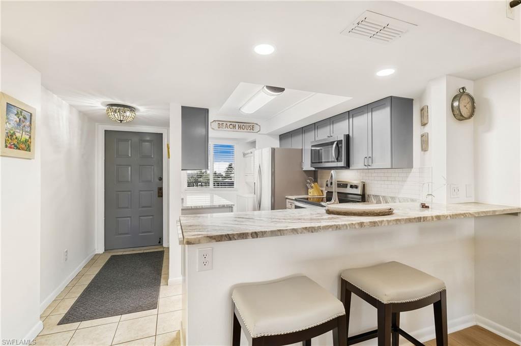 FAIRVIEW ISLES CONDO - Residential