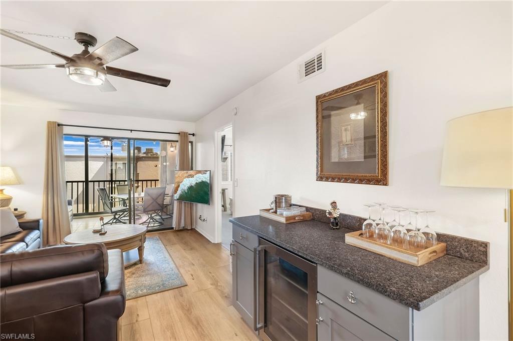 FAIRVIEW ISLES CONDO - Residential