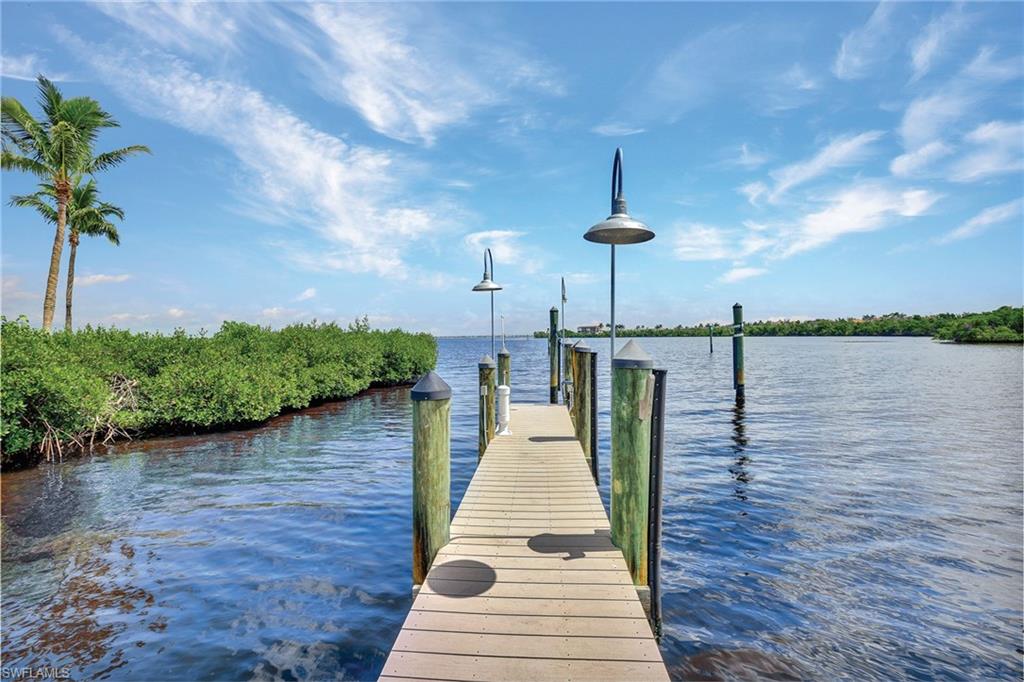 ST. CHARLES HARBOUR - Residential