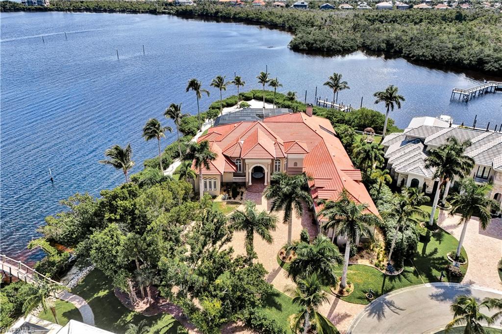 ST. CHARLES HARBOUR - Residential