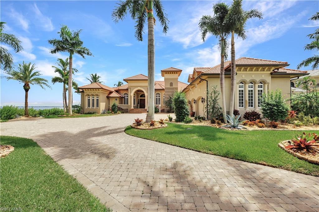 ST. CHARLES HARBOUR - Residential