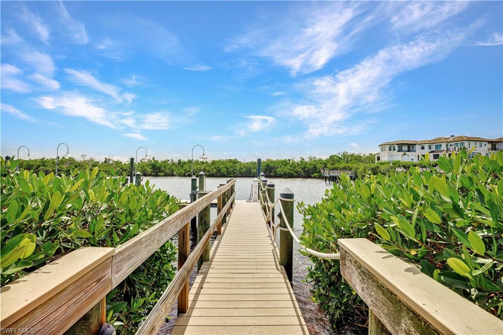 ST. CHARLES HARBOUR - Residential