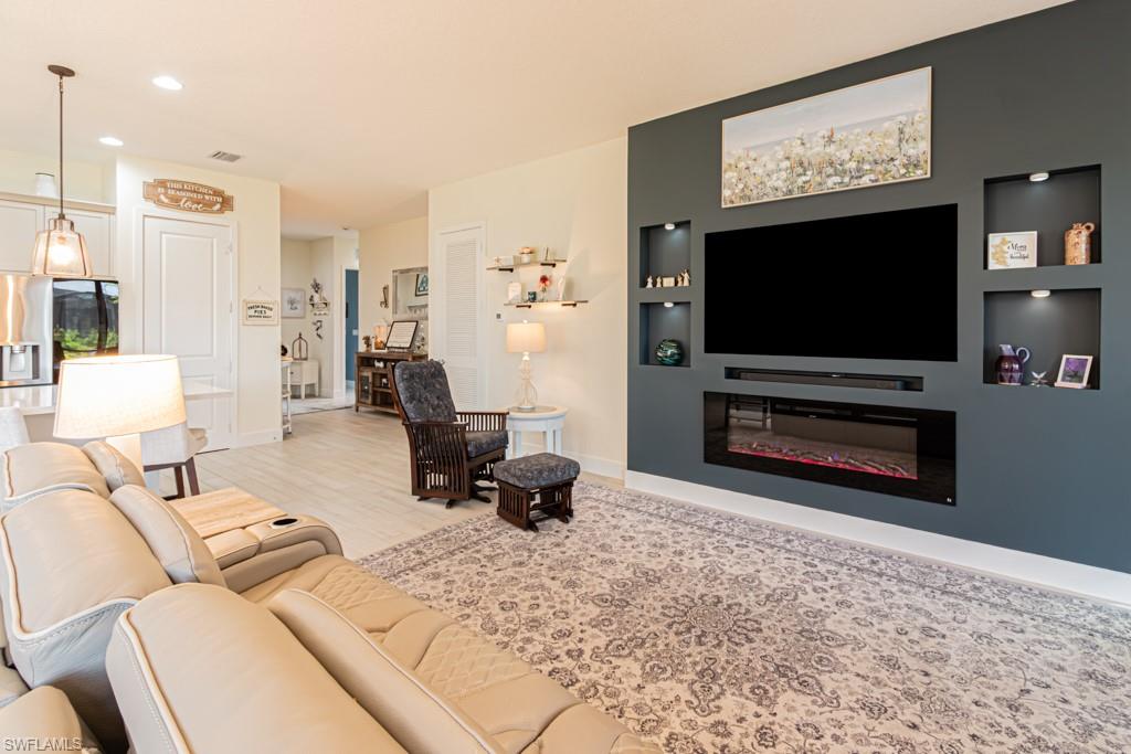MAPLE RIDGE - Residential