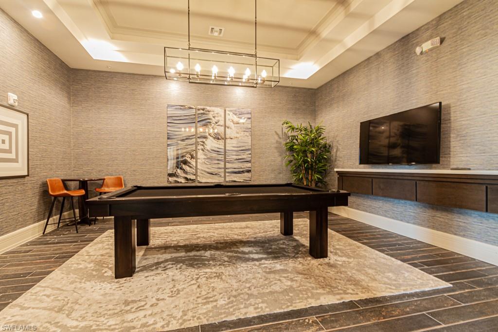 MAPLE RIDGE - Residential