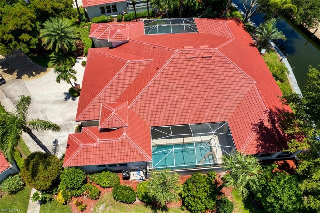 HARBOUR ISLE YACHT AND RACQUET CLUB CONDO - Residential