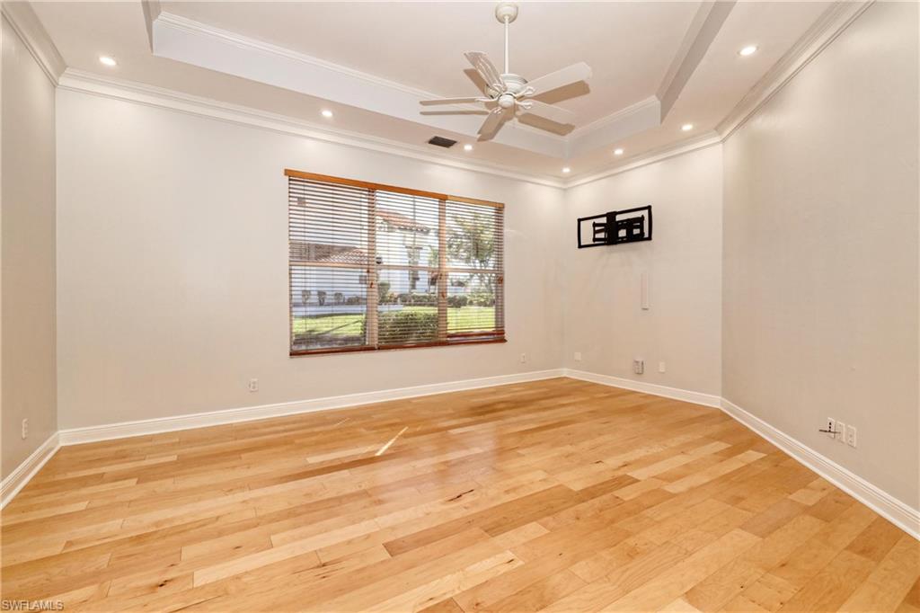 HARBOUR ISLE YACHT AND RACQUET CLUB CONDO - Residential