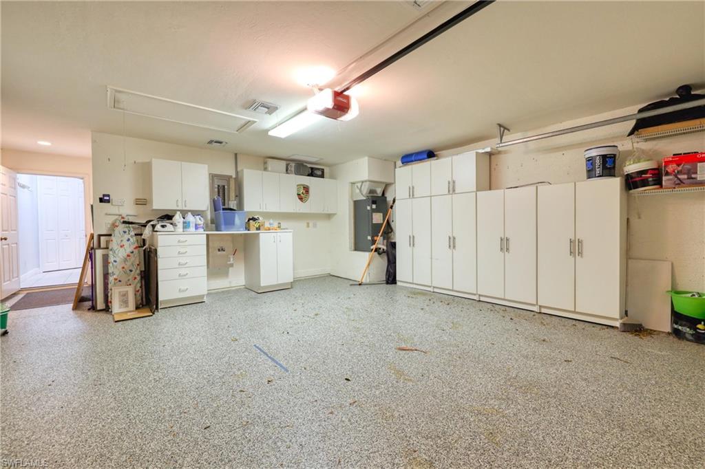 HARBOUR ISLE YACHT AND RACQUET CLUB CONDO - Residential
