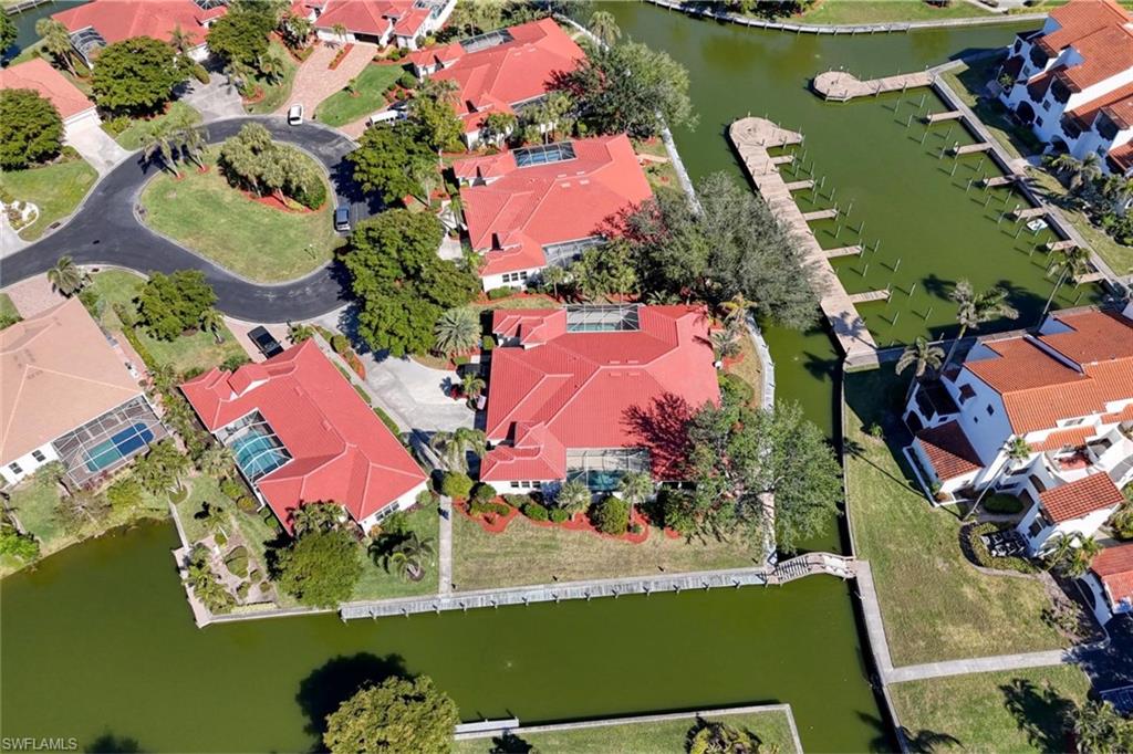HARBOUR ISLE YACHT AND RACQUET CLUB CONDO - Residential