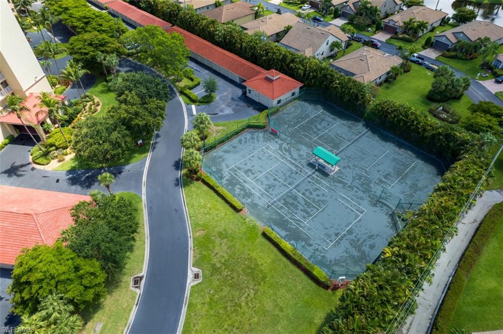 HARBOUR ISLE YACHT AND RACQUET CLUB CONDO - Residential