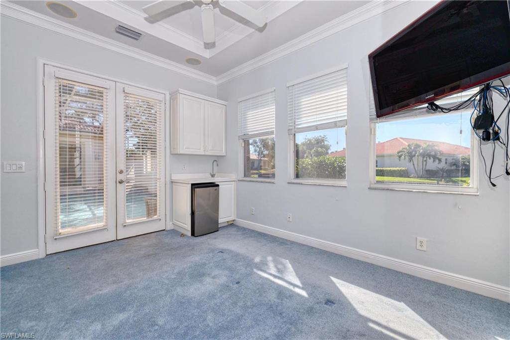 HARBOUR ISLE YACHT AND RACQUET CLUB CONDO - Residential