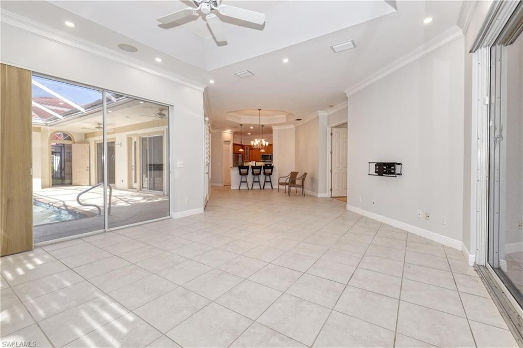 HARBOUR ISLE YACHT AND RACQUET CLUB CONDO - Residential