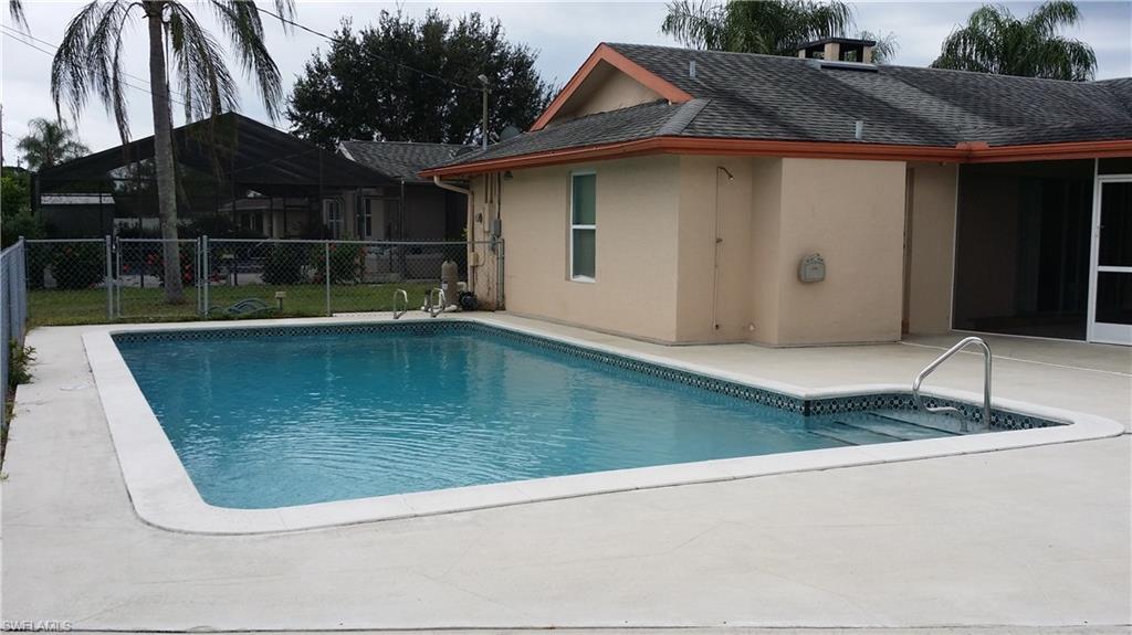 COUNTRY CLUB ESTATES - Residential