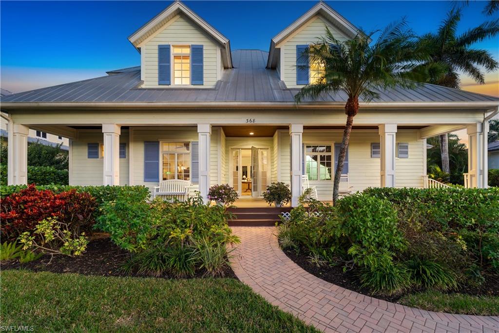 MOORINGS - Residential