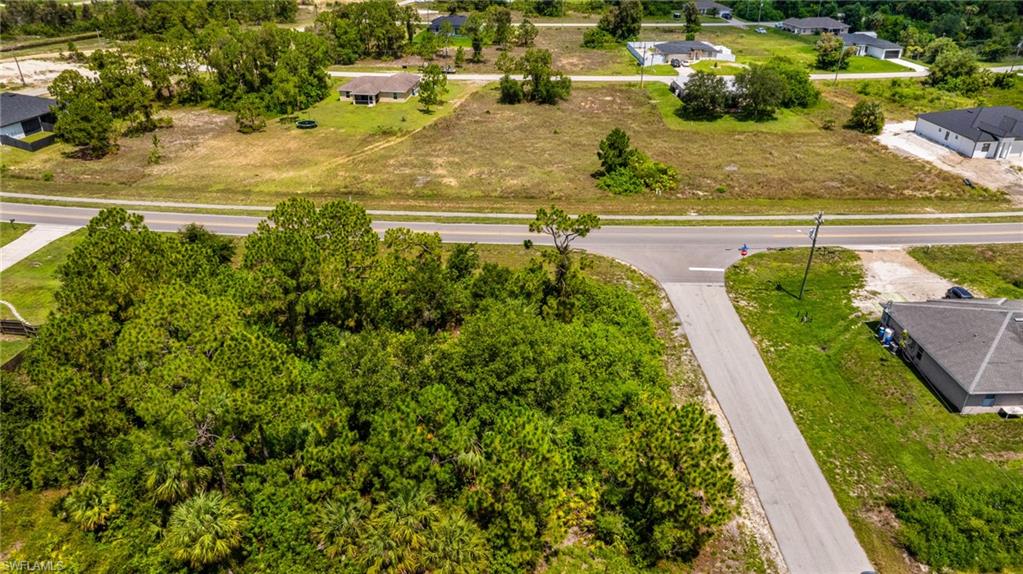 LEHIGH ACRES - Land