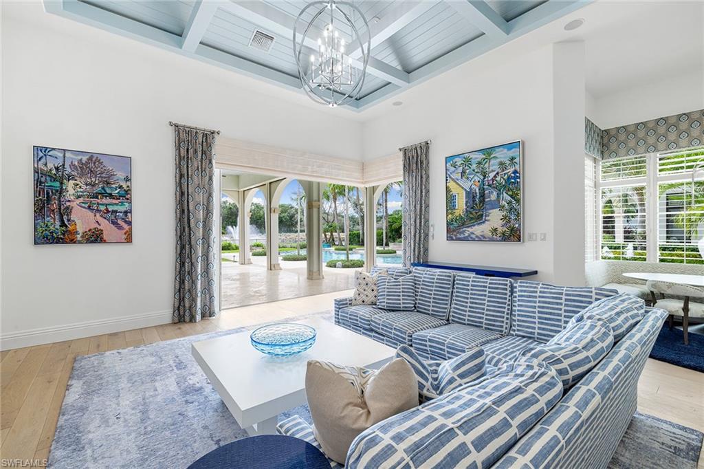 ESCADA AT TIBURON - Residential