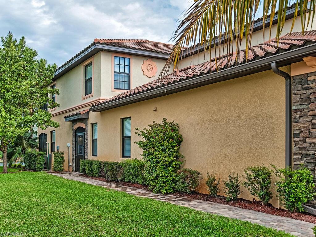 DI NAPOLI - Residential Lease