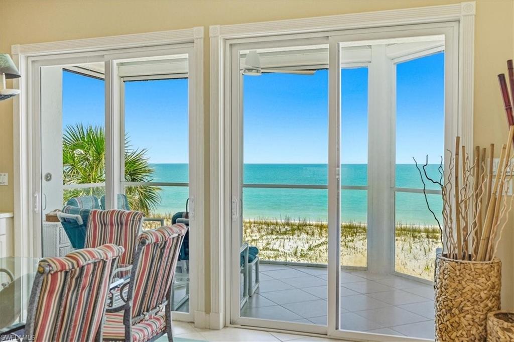 COTTAGES AT BAREFOOT - Residential