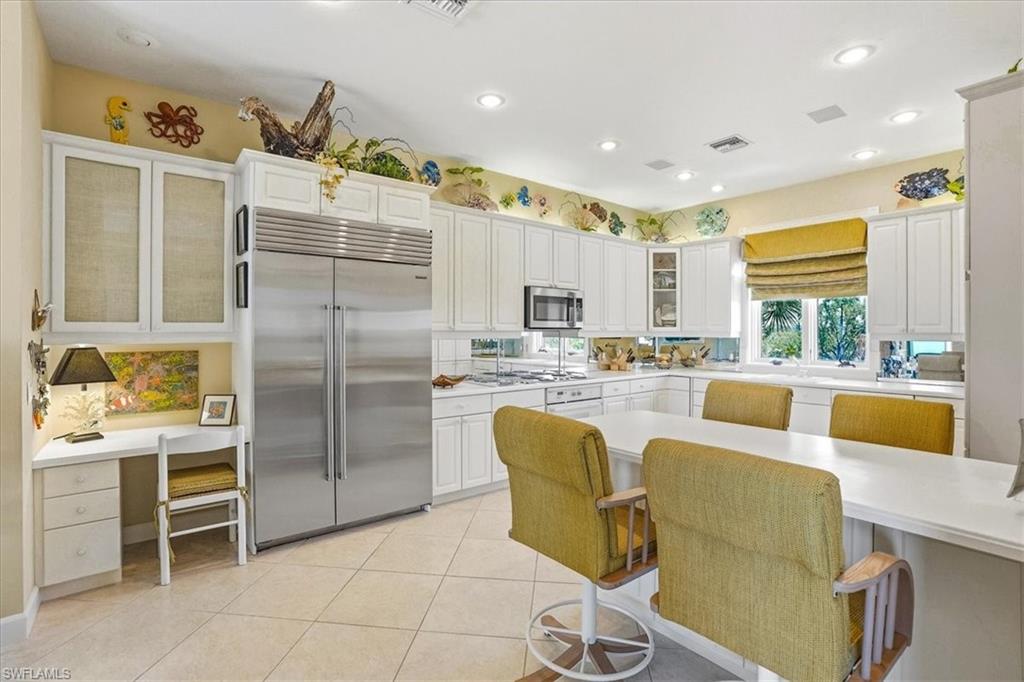 COTTAGES AT BAREFOOT - Residential