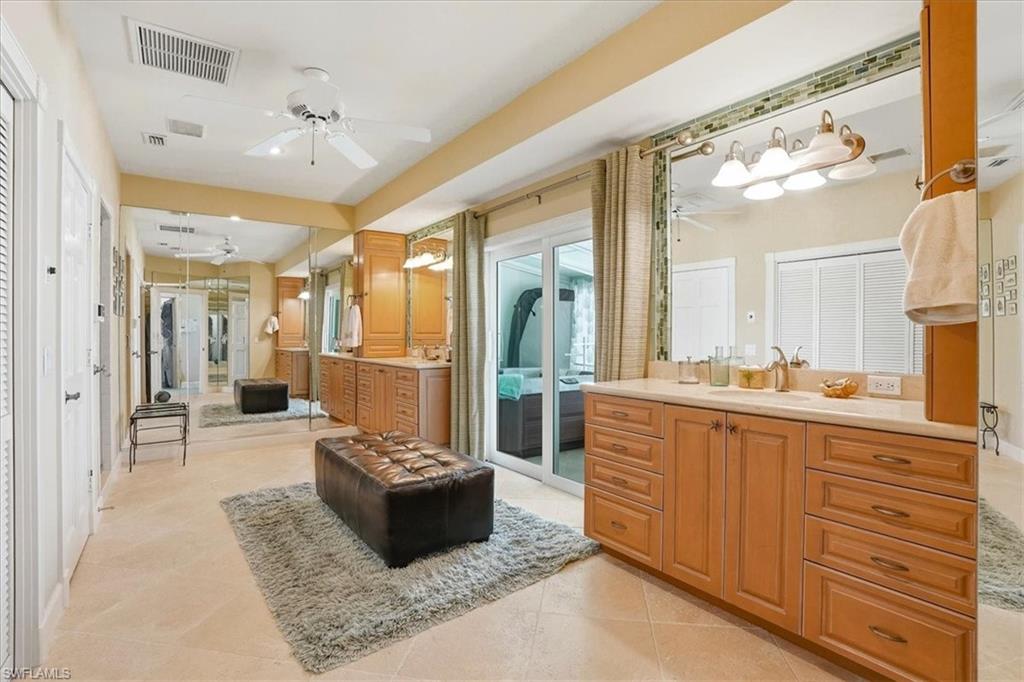COTTAGES AT BAREFOOT - Residential