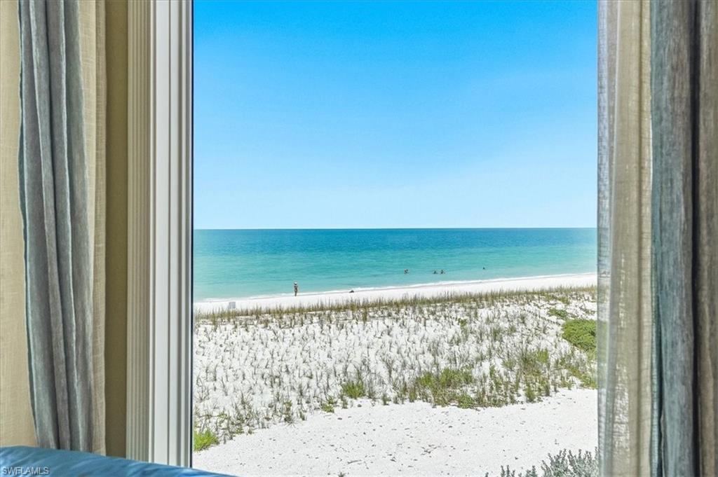 COTTAGES AT BAREFOOT - Residential