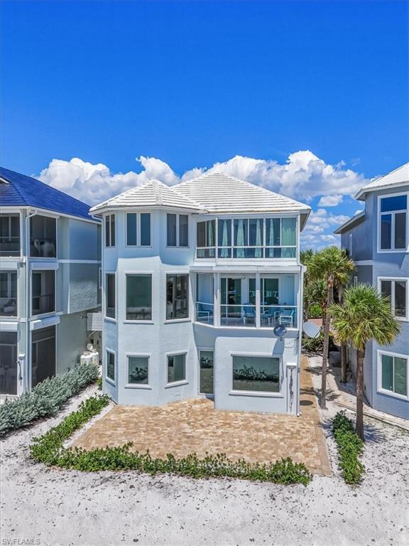 COTTAGES AT BAREFOOT - Residential