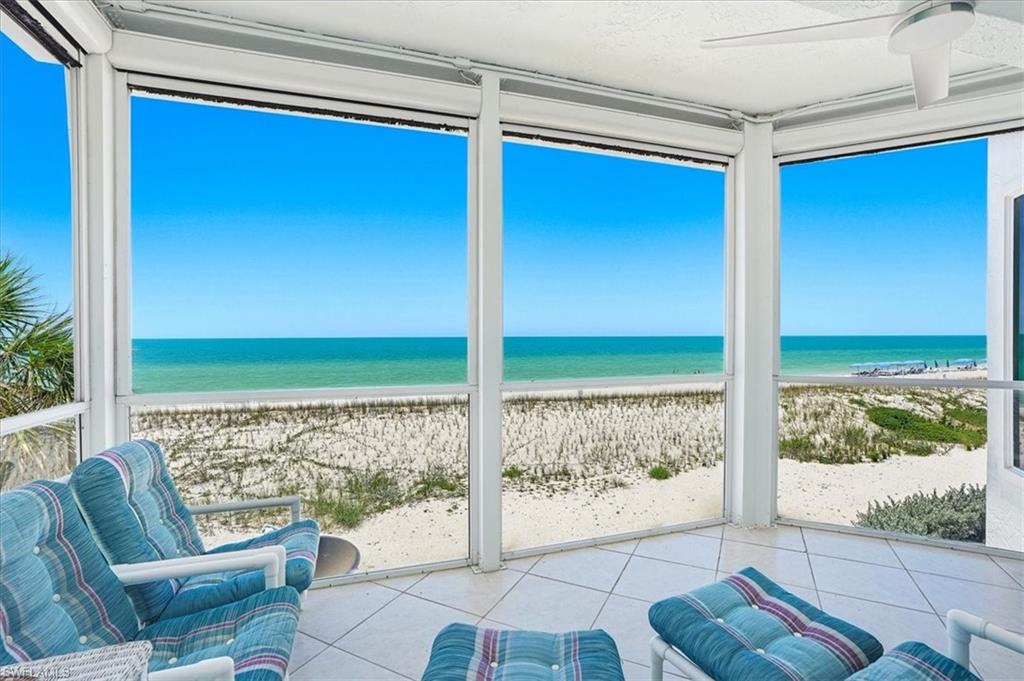 COTTAGES AT BAREFOOT - Residential