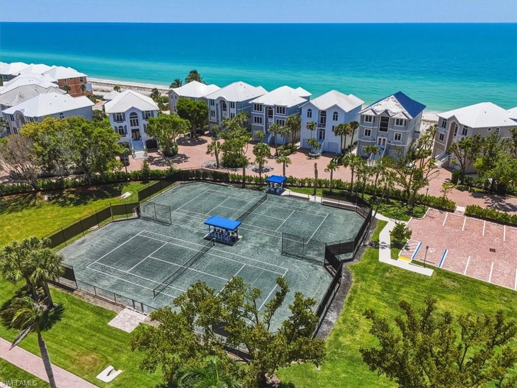 COTTAGES AT BAREFOOT - Residential