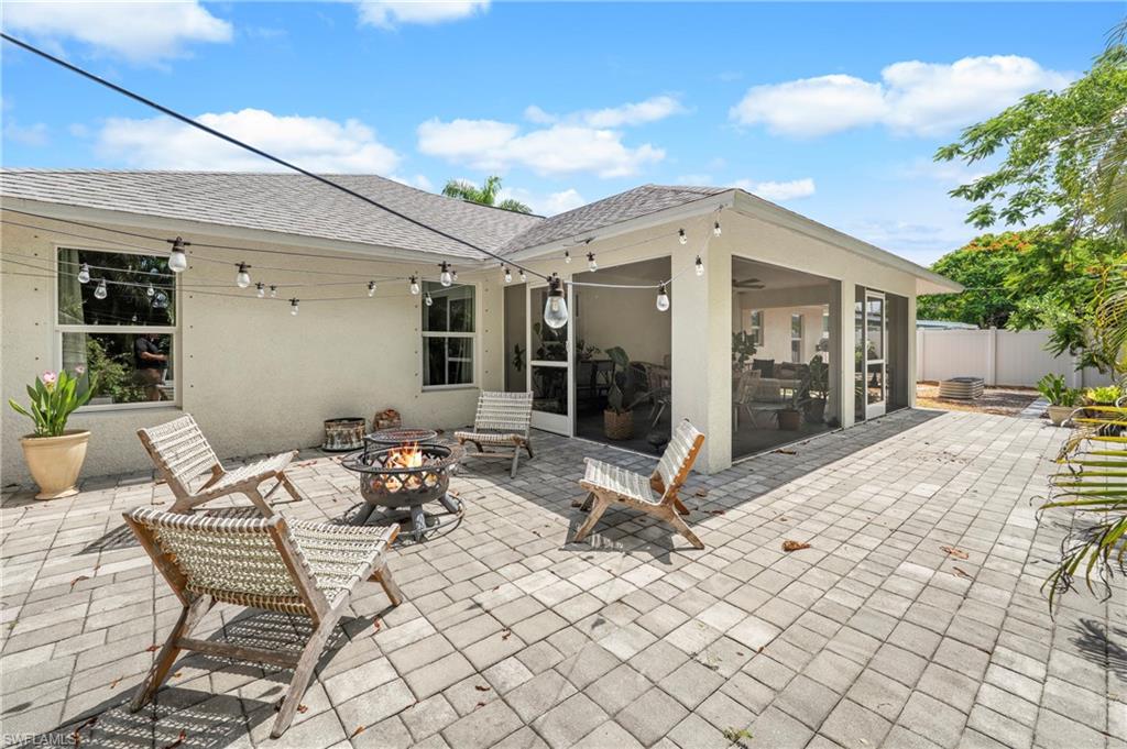COUNTRY CLUB HOMES - Residential