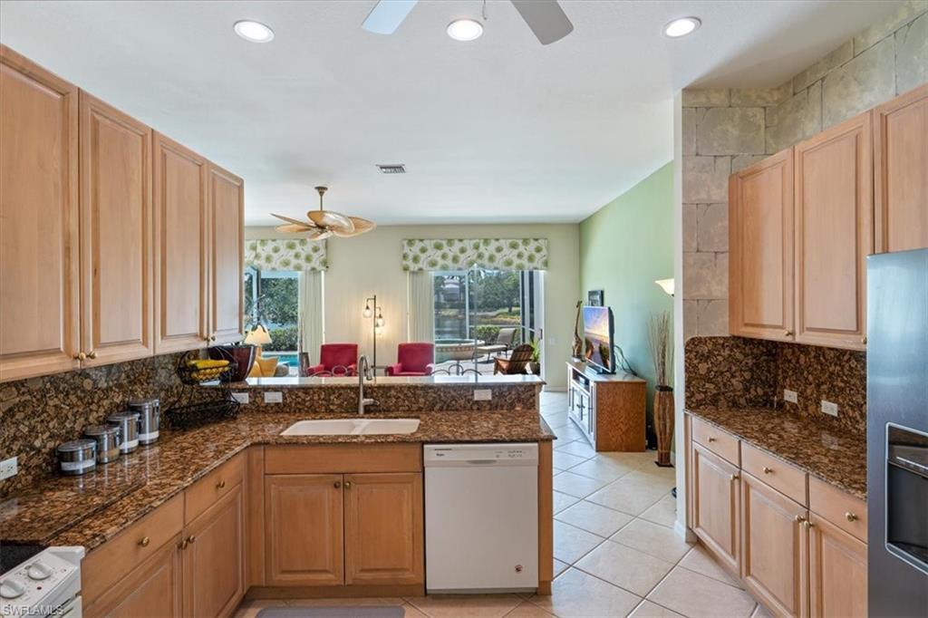 CASCADES AT ESTERO - Residential