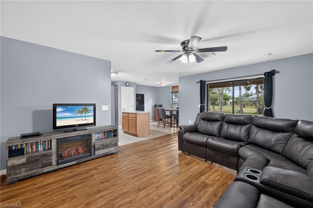 SHADOW LAKES - Residential