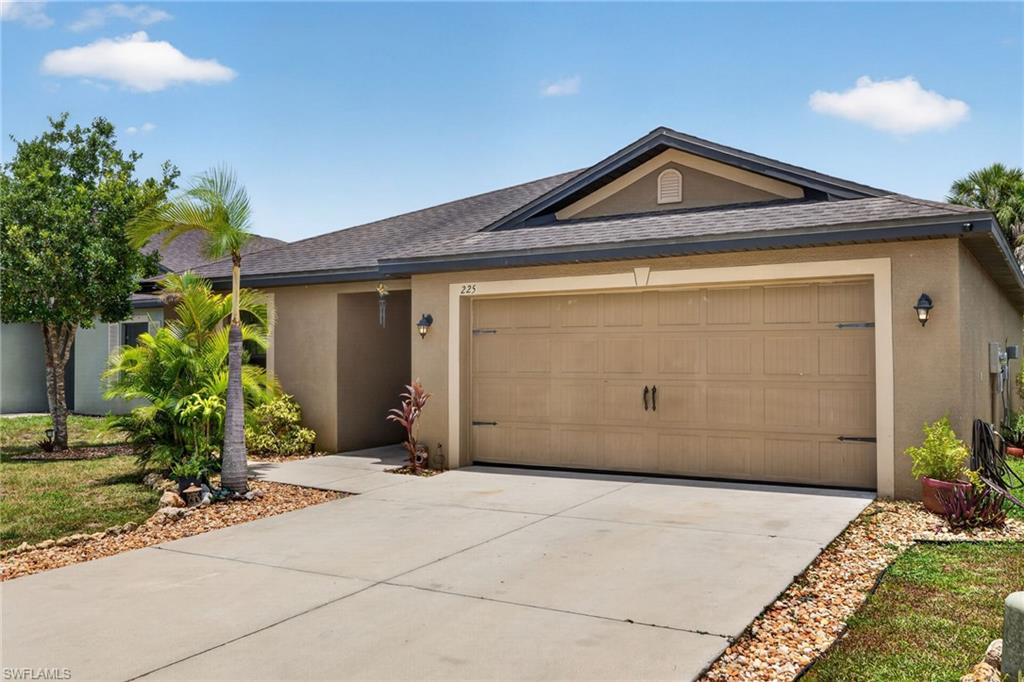 SHADOW LAKES - Residential