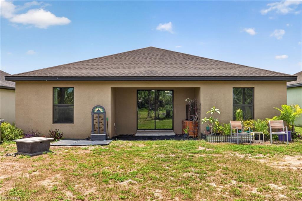 SHADOW LAKES - Residential