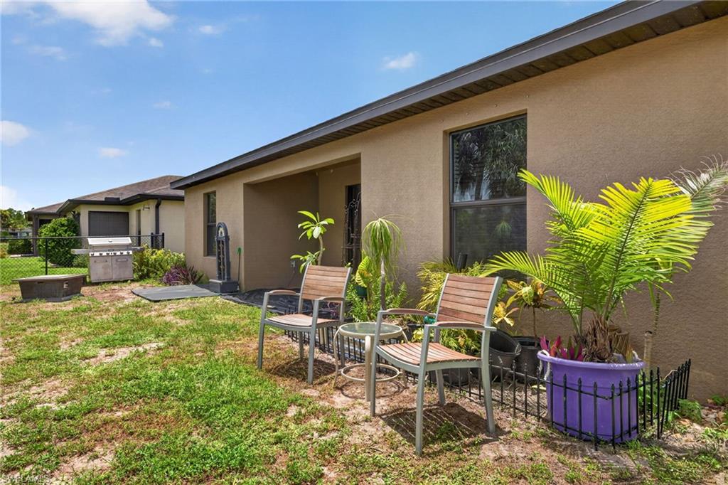 SHADOW LAKES - Residential