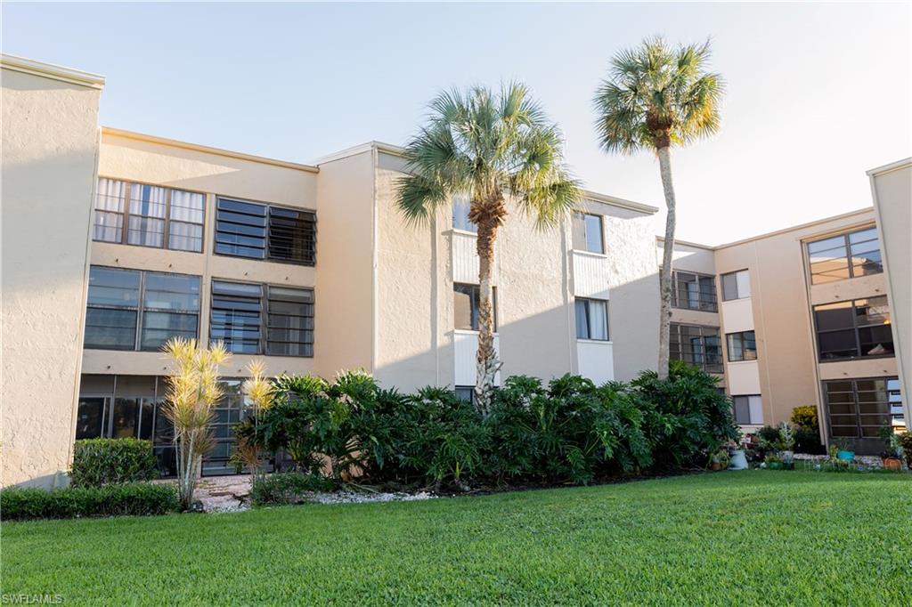 LAKEWOOD - Residential