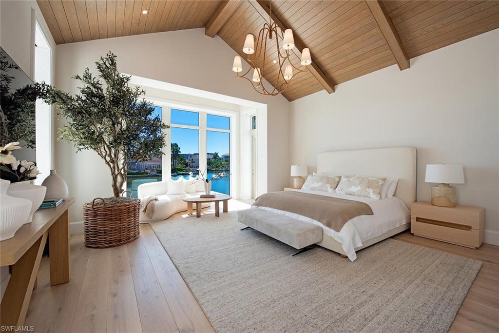 MOORINGS - Residential