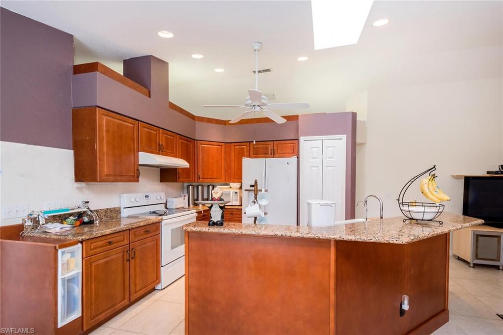 GOLDEN GATE ESTATES - Residential
