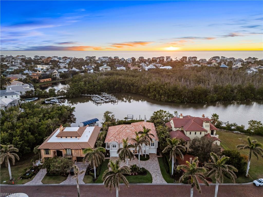 SOUTHPORT ON THE BAY - Residential