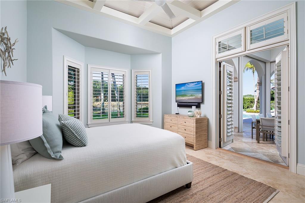 ESCADA AT TIBURON - Residential