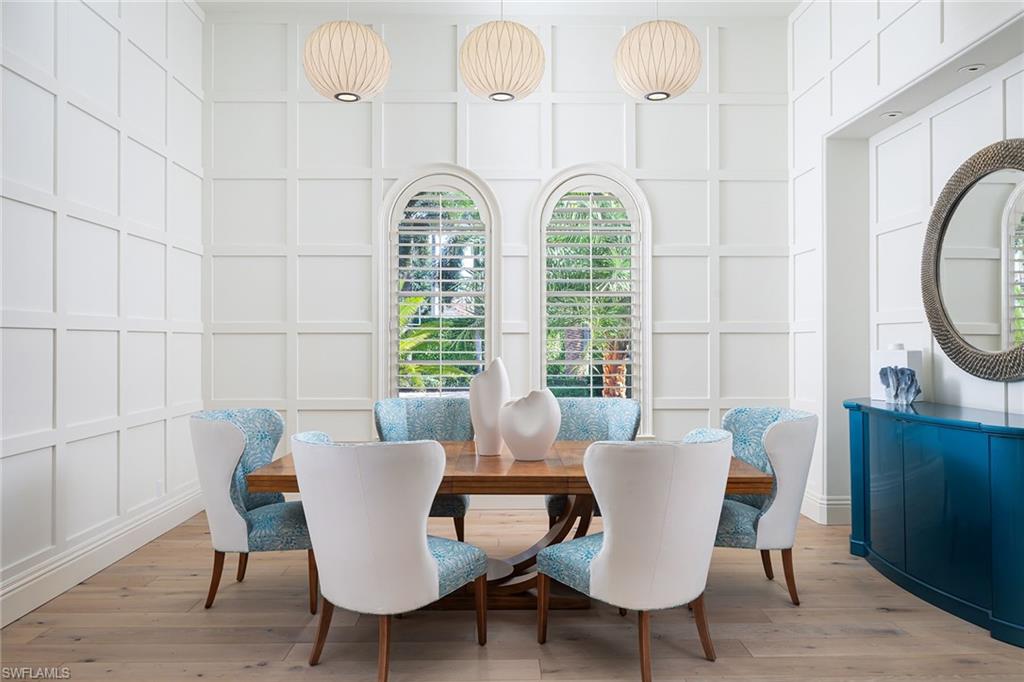 ESCADA AT TIBURON - Residential