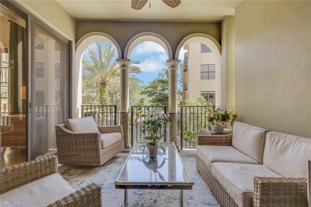 THE RESIDENCES AT COCONUT POINT - Residential Lease