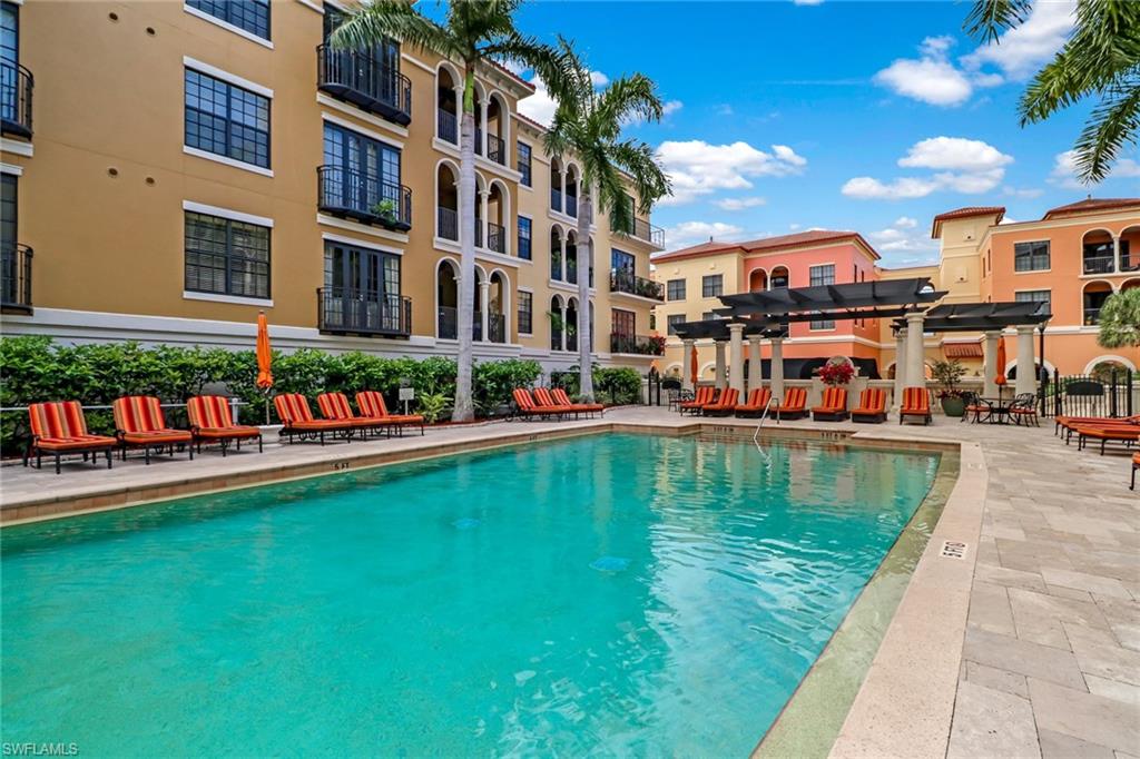 THE RESIDENCES AT COCONUT POINT - Residential Lease