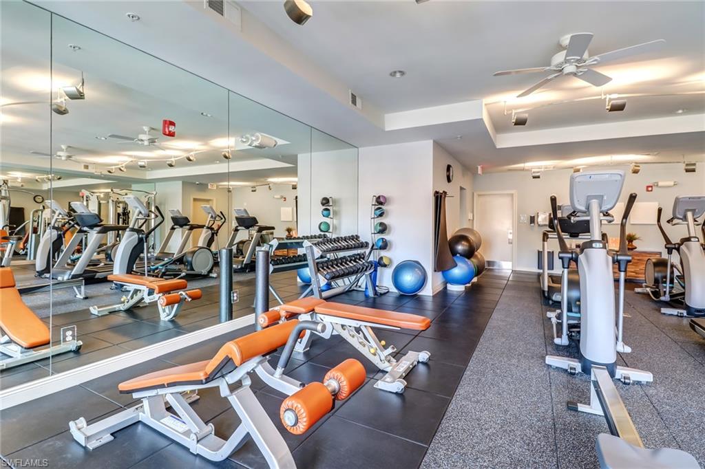 THE RESIDENCES AT COCONUT POINT - Residential Lease