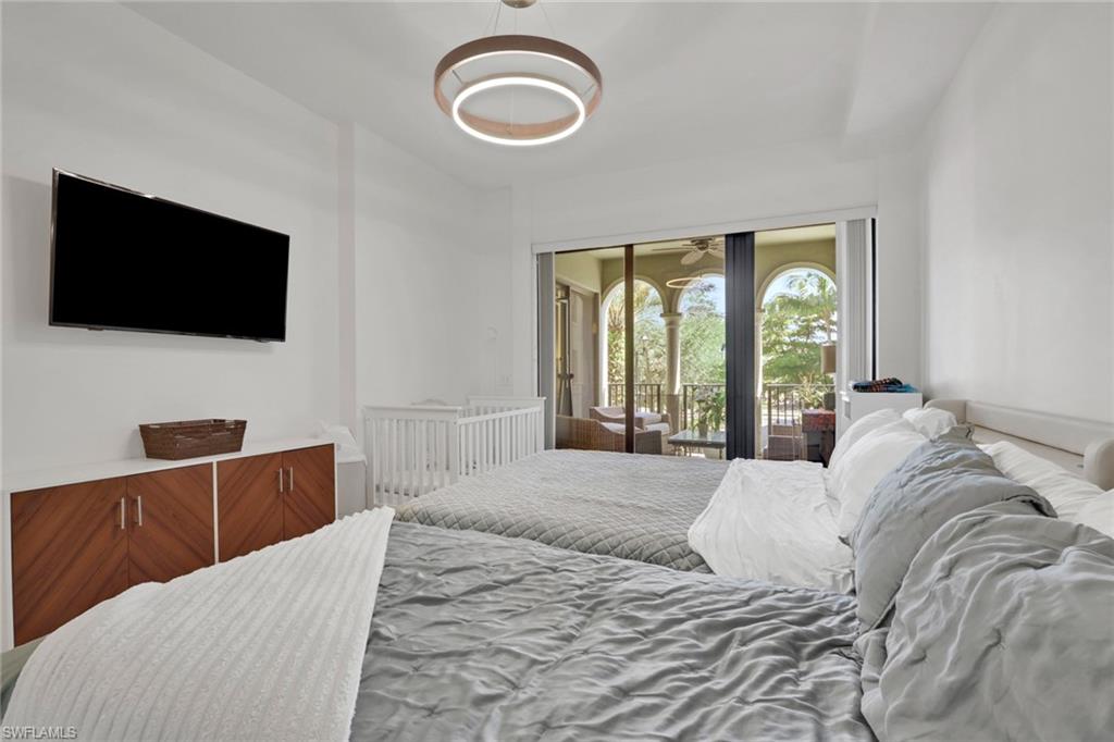 THE RESIDENCES AT COCONUT POINT - Residential Lease