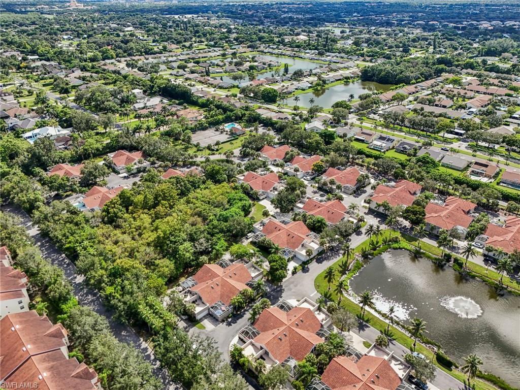 QUAIL WOODS COURTYARDS - Residential