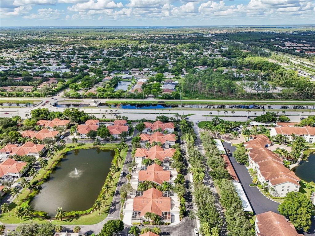 QUAIL WOODS COURTYARDS - Residential